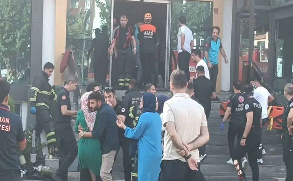 Batman'da spor salonunda yangın: 2 kişi öldü