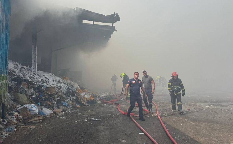 Bolu'da geri dönüşüm tesisinde yangın çıktı