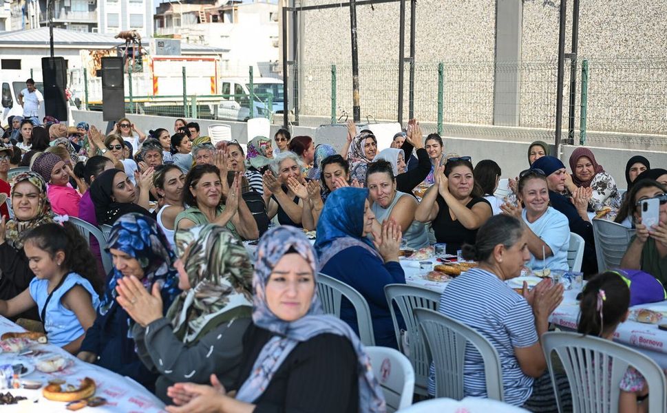 Bornova'da berekete dönüşen toprak