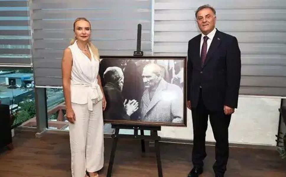 İBB yöneticileri görevlerine döndü: Nuri Aslan'dan ziyaret
