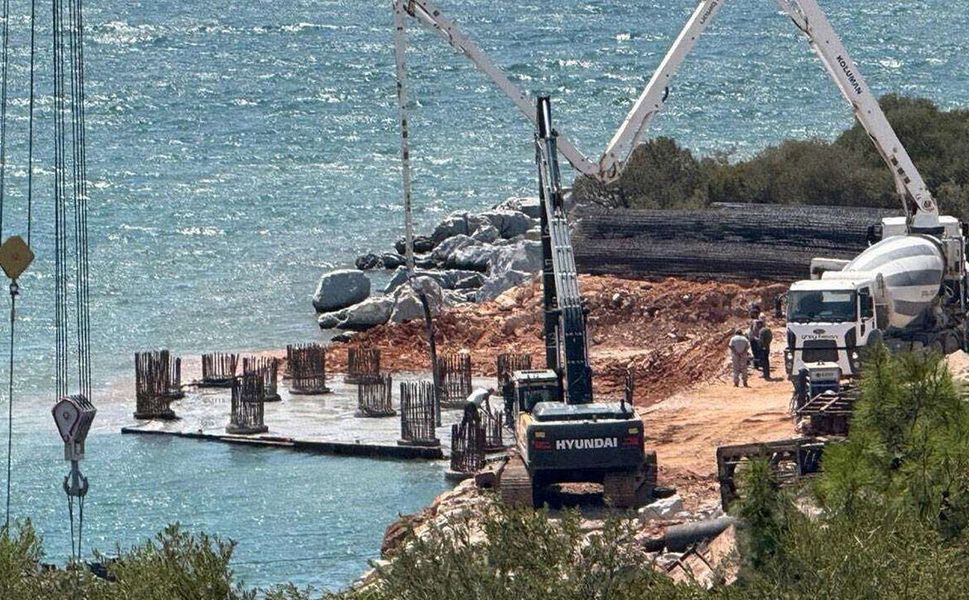Muğla'da 'deniz talanı' isyanı