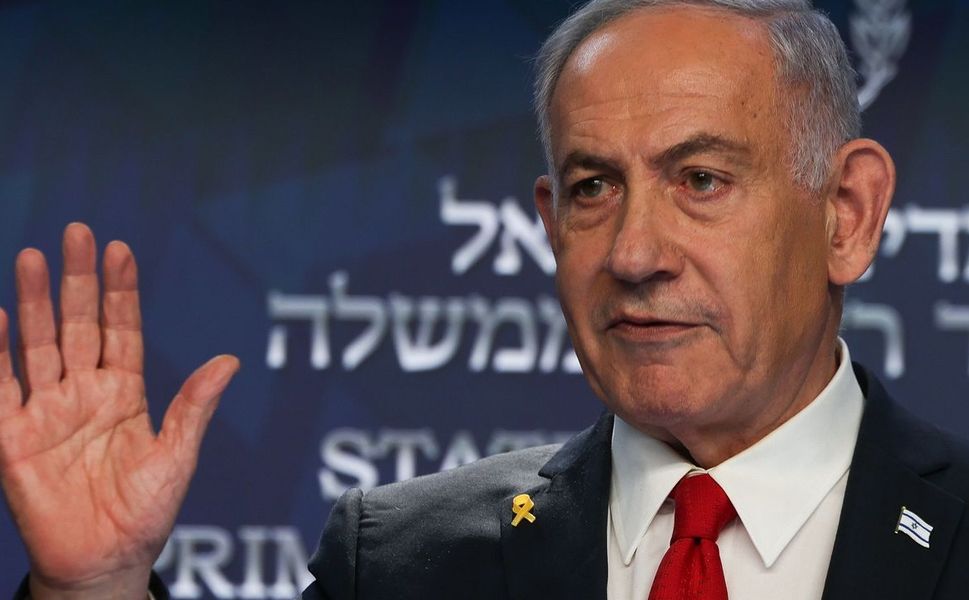 Netanyahu'ya İsrail'den tepki: 'Savaşa sürüklüyor'