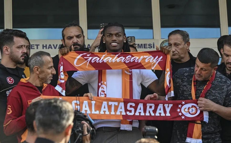 Rafael Leao, Galatasaray için İstanbul'da