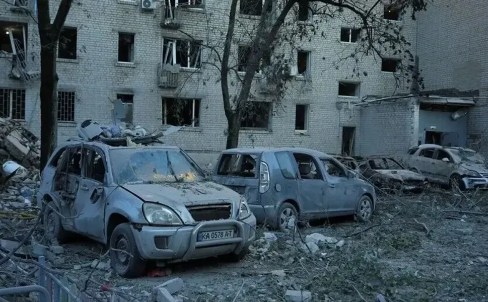 Rusya'nın Kiev'e füze saldırısı: 8 kişi hayatını kaybetti