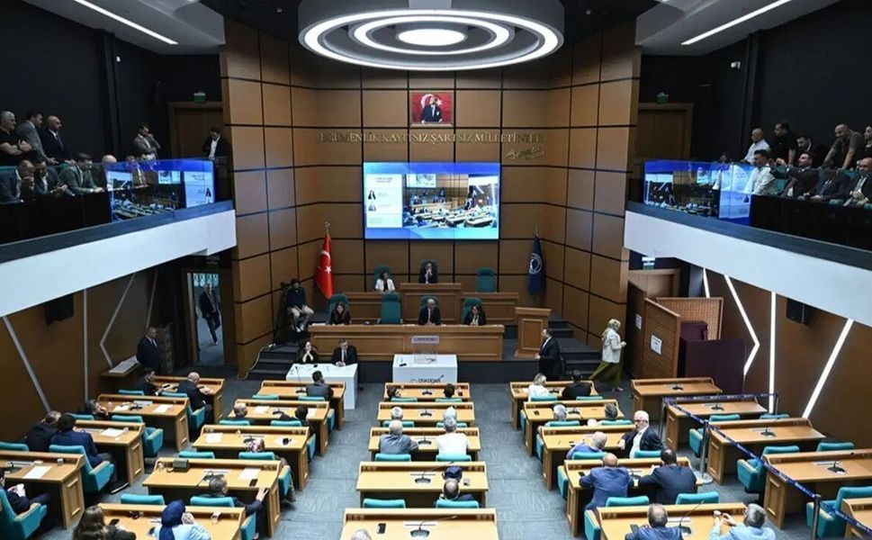 Üsküdar'da CHP'nin kazandığı seçime yürütmeyi durdurma
