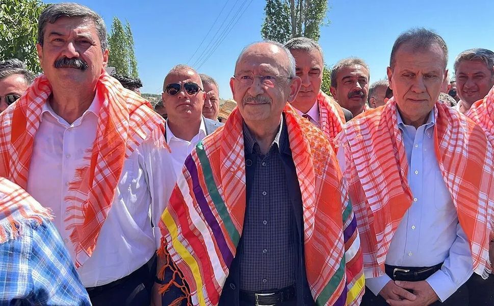 Vahap Seçer'den Kılıçdaroğlu ile yan yana CHP mesajı