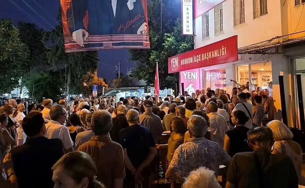 YENİ Parti Bodrum ve Ula'da yeni ilçe binalarını açtı