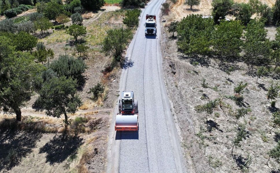 1999'da Açılan Yol 27 Yıl Sonra Asfaltla Buluştu
