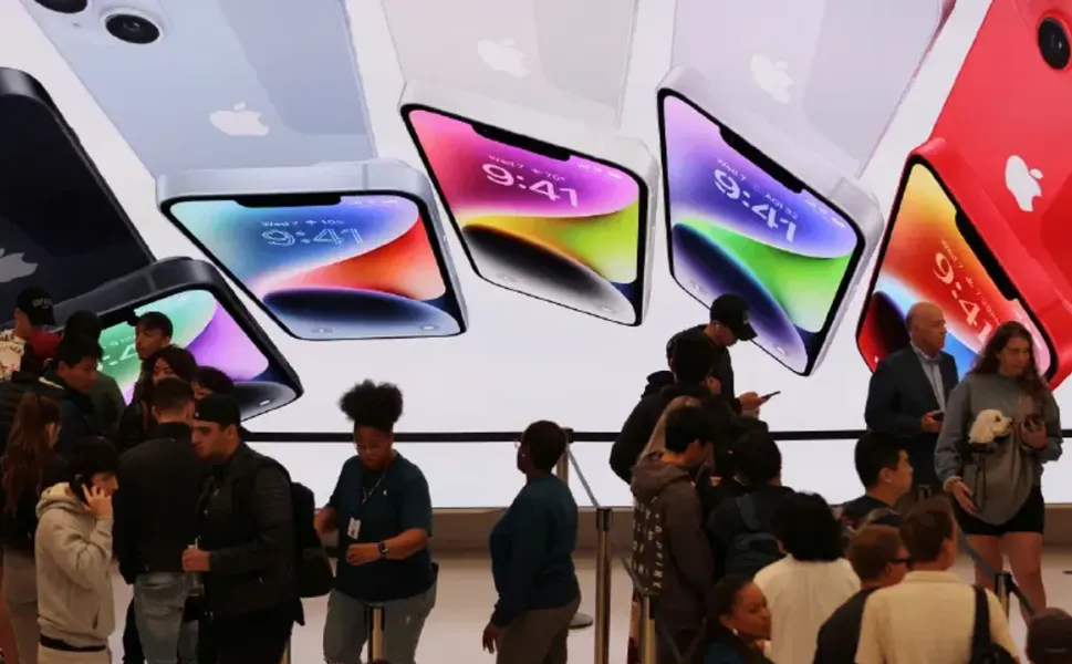 Apple'dan katlanabilir iPhone sürprizi