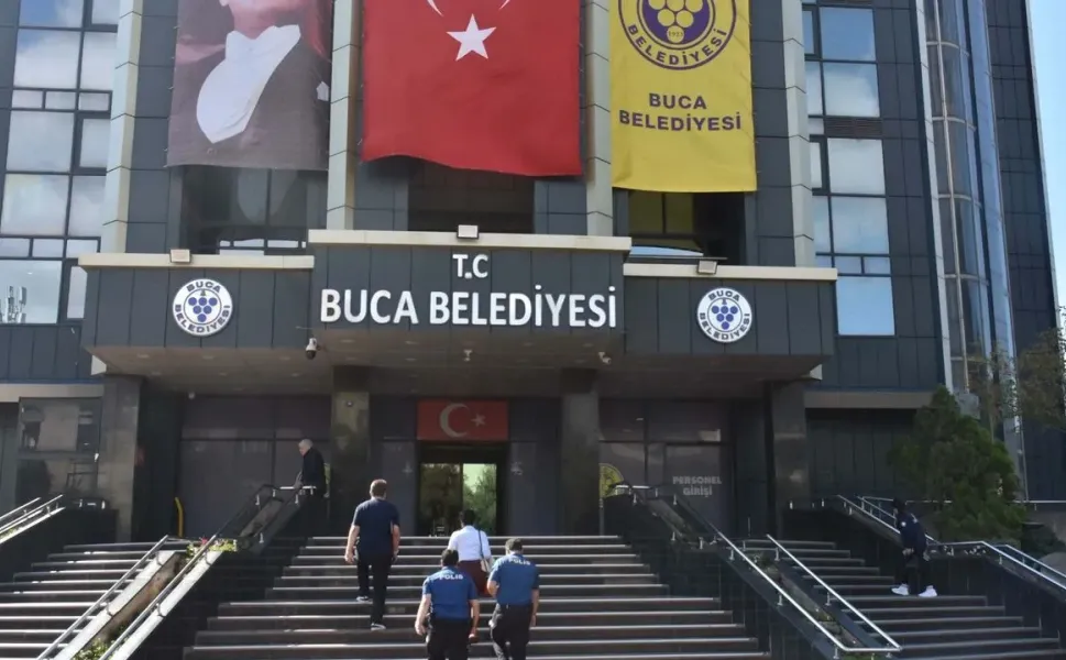 Buca Belediyesi'ne borç nedeniyle haciz işlemi
