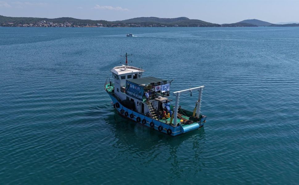 Büyükşehir denizleri hayalet ağlardan temizliyor