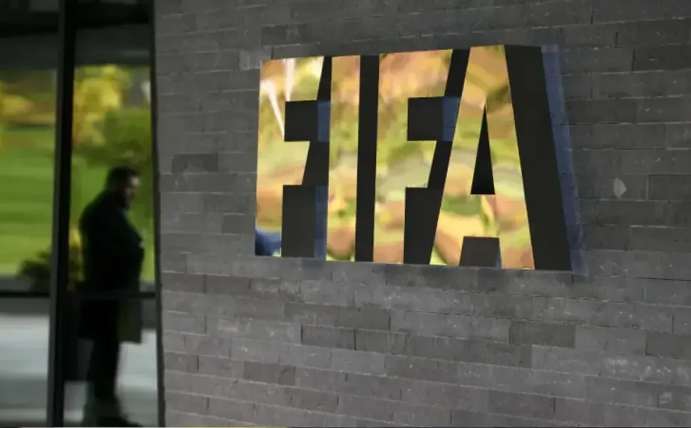 FIFA'dan 4 Türk kulübüne transfer yasağı!