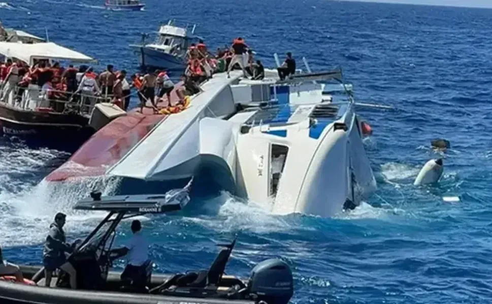 Girne'de batan gemide 2 kişinin daha cansız bedenine ulaşıldı