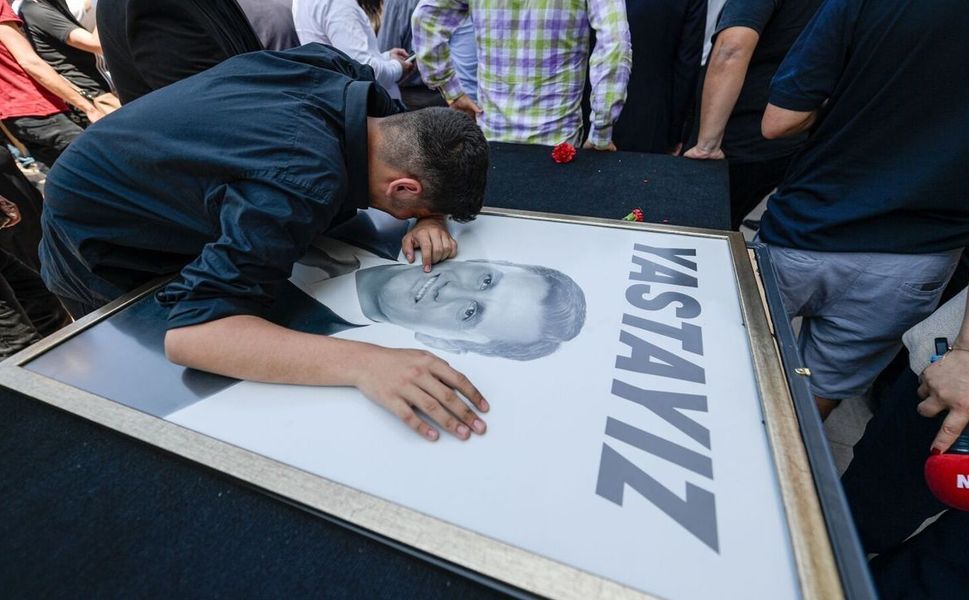 Manisa Büyükşehir Belediye Başkanı Ferdi Zeyrek son yolculuğuna uğurlandı