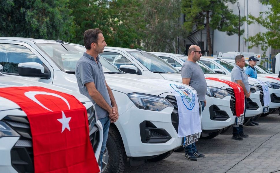 Milas Belediyesi araç filosunu 9 yeni araçla güçlendirdi