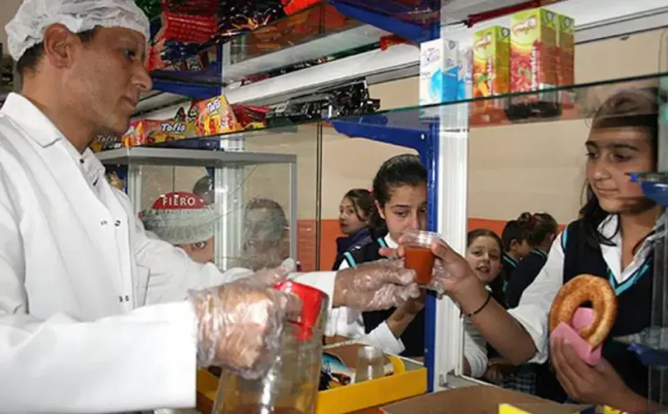 Okul kantinlerinde yeni dönem fiyatları belli oldu
