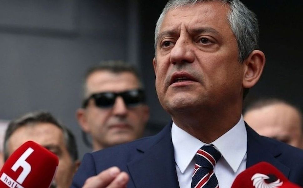 Özgür Özel'den telefon vergilerine tepki
