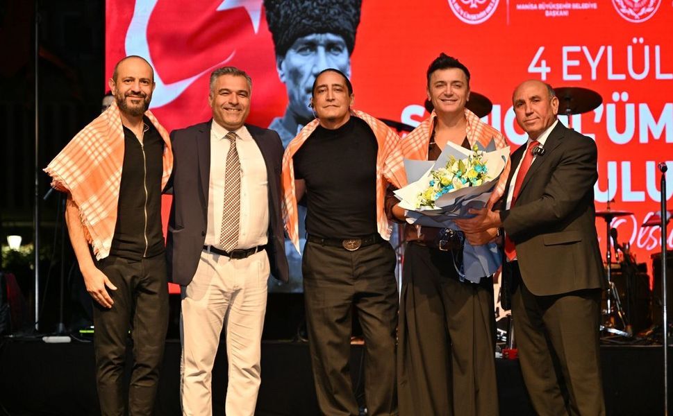 Sarıgöl'de Kurtuluşun 104. Yılında Zakkum Coşkusu