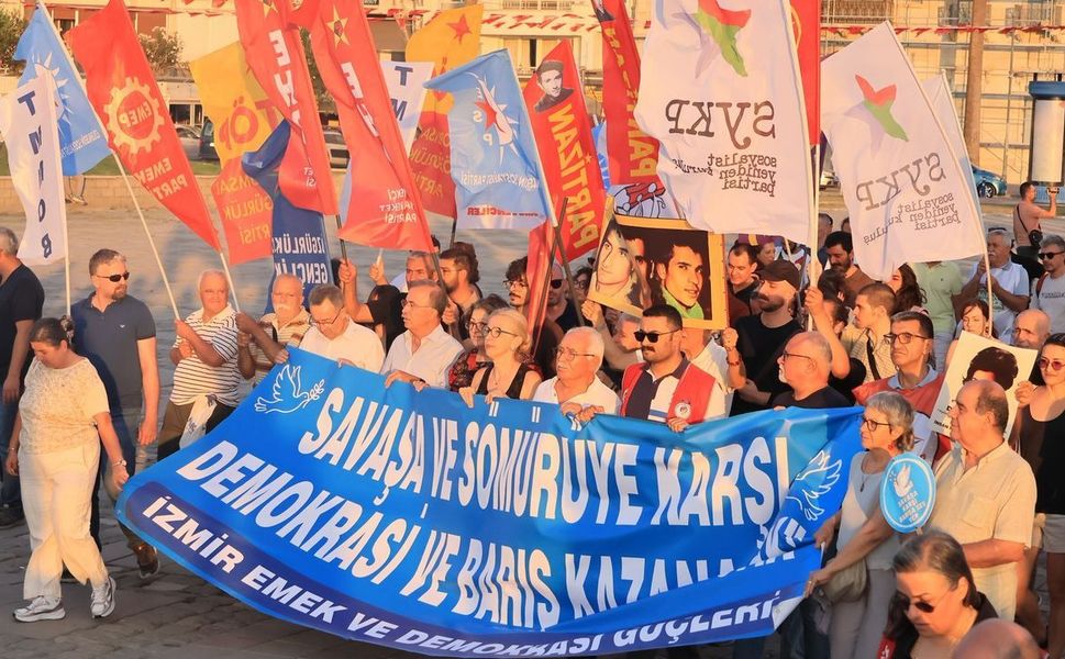 'Savaş politikalarıyla yoksulluk arasında derin bir bağ vardır'