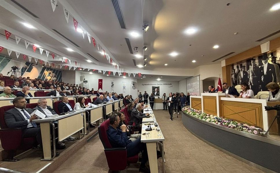 AKP'li Belediye Başkanı Yıldız: Kimse işinden çıkarılmayacak