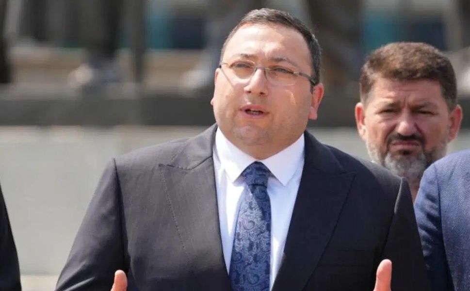 AKP'li Üsküdar Belediye Başkan Vekili Gültekin hayatını kaybetti