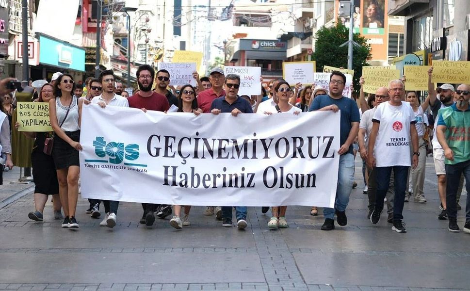 Basına yönelik baskıya karşı tek ses: Özgürce yazalım özgürce çizelim