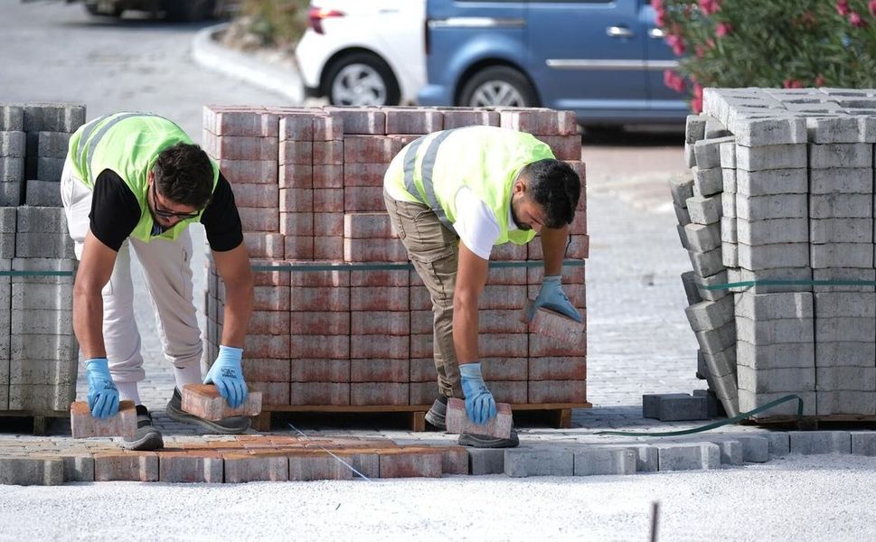 Bodrum Belediyesi'nin Parke Yol Çalışmaları Sürüyor