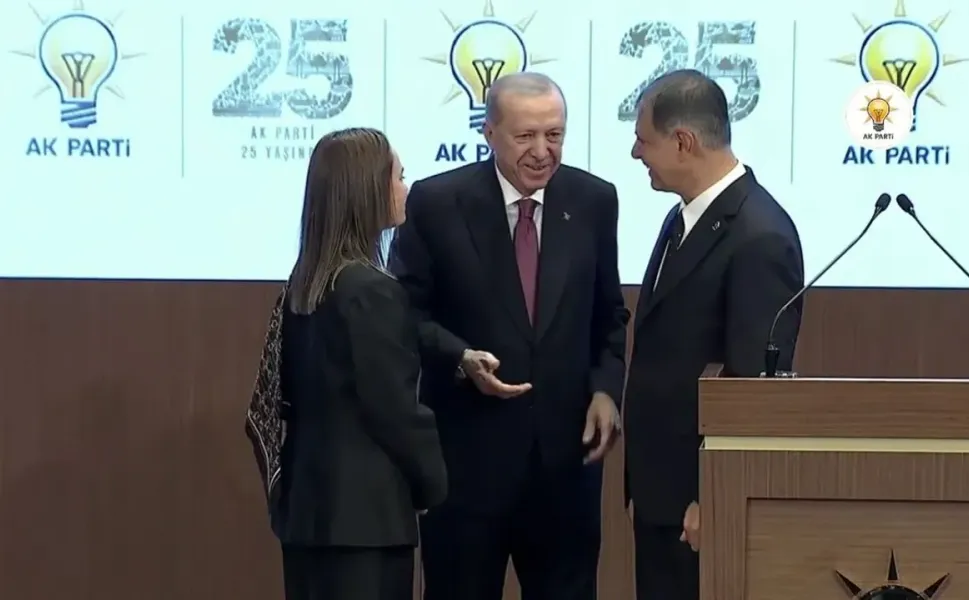 Cemil Tugay'dan AK Parti'de ilk mesaj