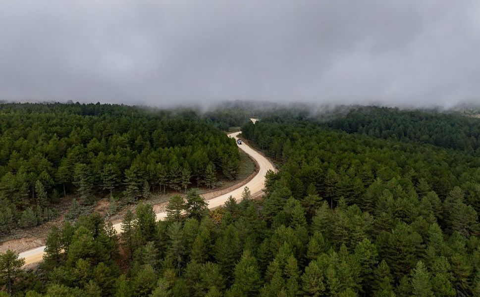 Demirci Söğütçük'te 11 kilometrelik yol için çalışma başladı