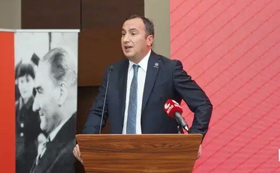 Eğitim-İş'in 21'inci yılında Özbay'dan iktidara eleştiri
