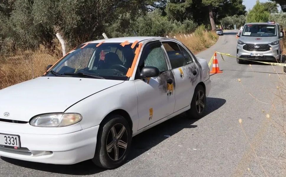 İzmir'de otomobilde c*nayet: Şüpheli yakalandı