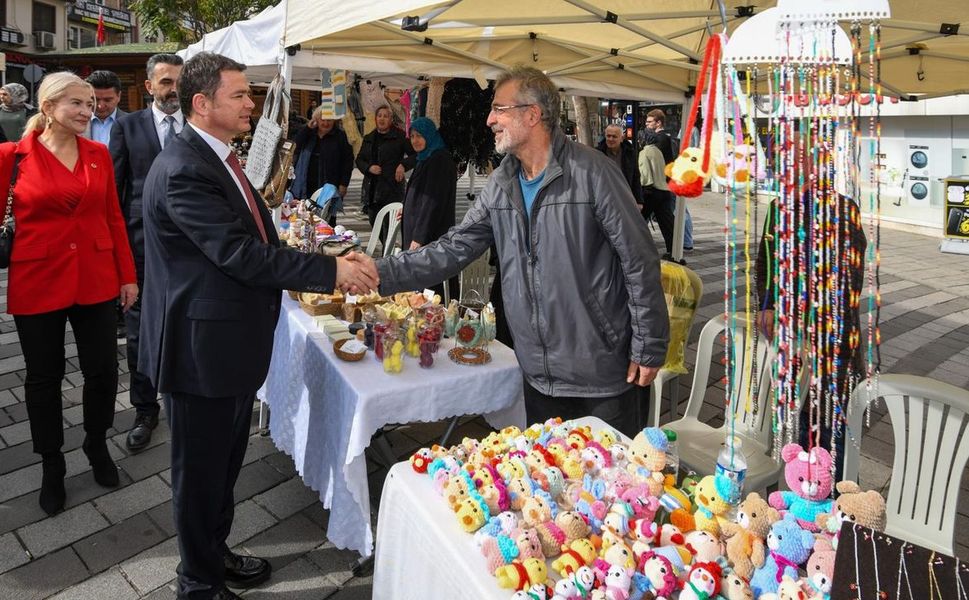 Kadın girişimciler Cumhuriyet Sokağı'na renk kattı