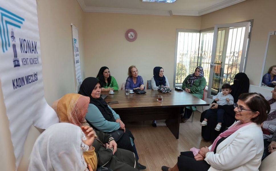 Konak'ta Meme kanseri farkındalık seminerleri başladı