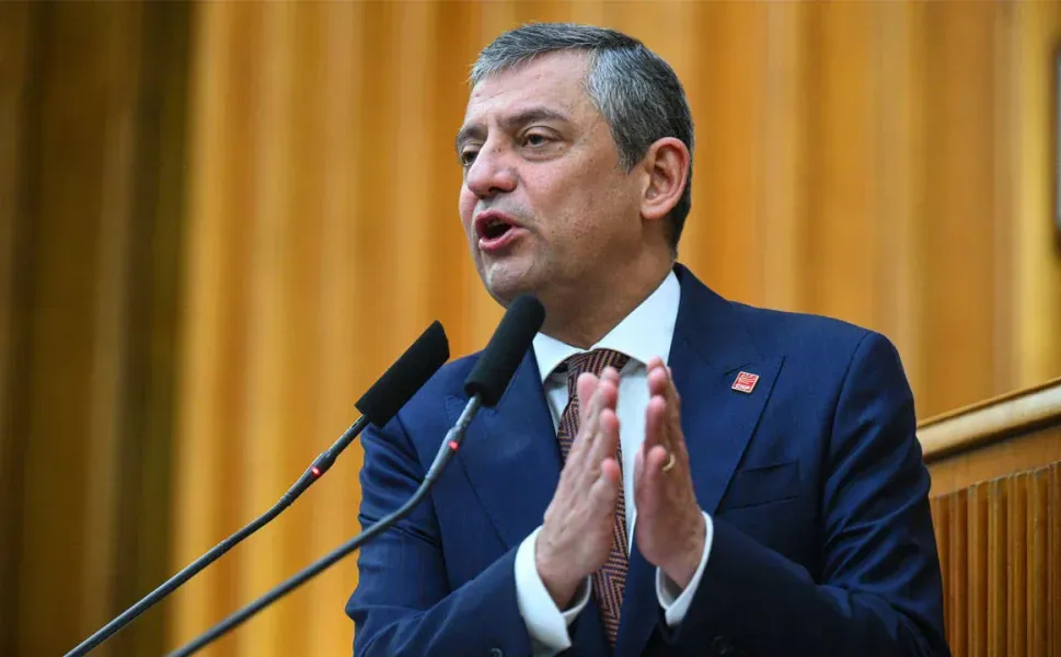 Özgür Özel'den fon krizine sert tepki