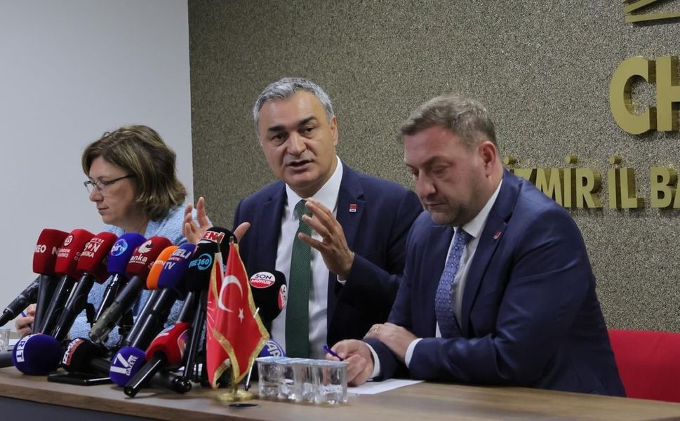 Sarı'dan Özel'e: Tugay'ı belirleyen anketleri paylaşın!