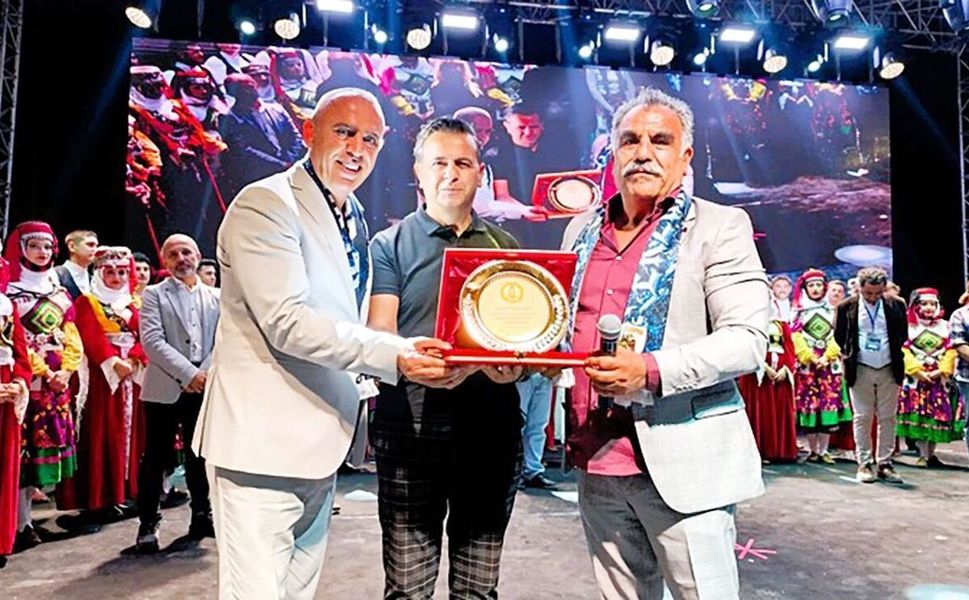 'Uca Dağlar' İzmir'de Erzurum rüzgarı estirdi