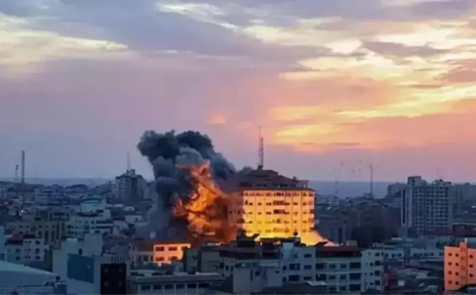 Yemen'de Husilere karşı geniş çaplı operasyon başlatıldı