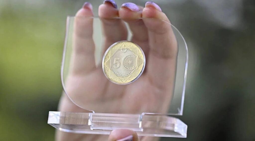 Kağıt 5 TL'ler tedavülden kalkıyor mu..?