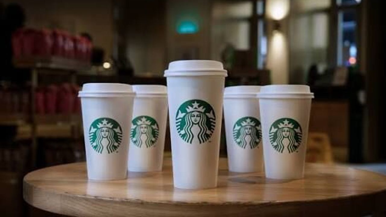 Starbucks Kuzey Amerika'da küçülmeye gidiyor