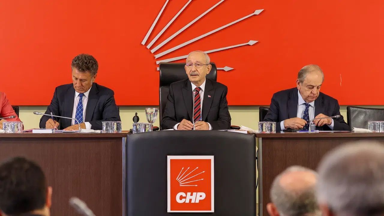 Butlan yönetimindeki CHP'de 3 isim için ihraç talebi