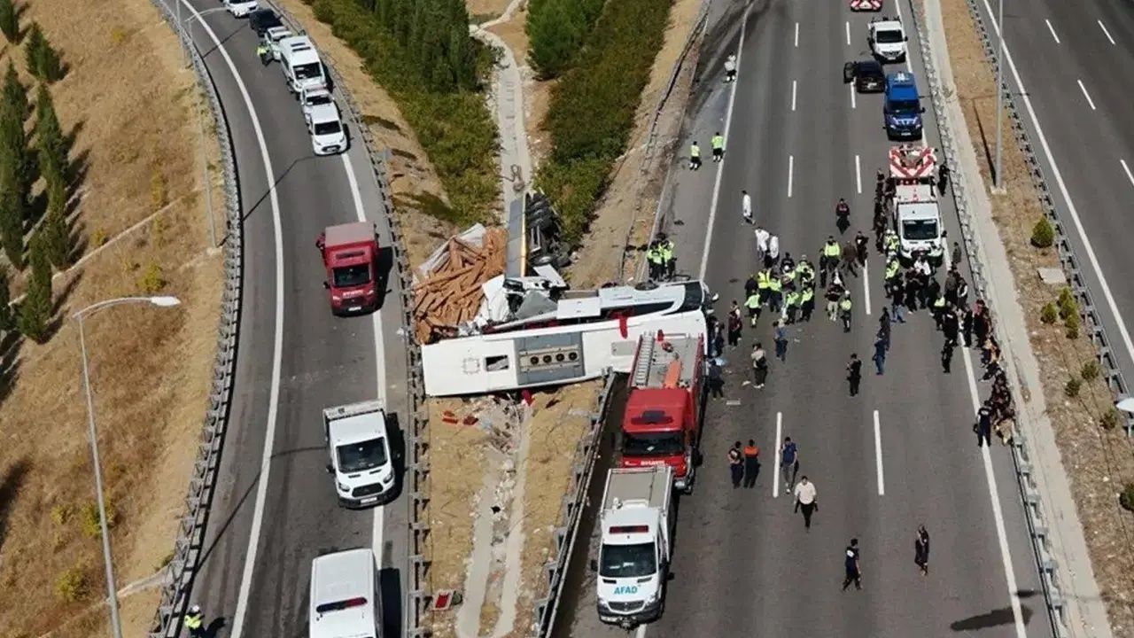 Manisa'daki Kazada Can Kaybı 12'ye Yükseldi