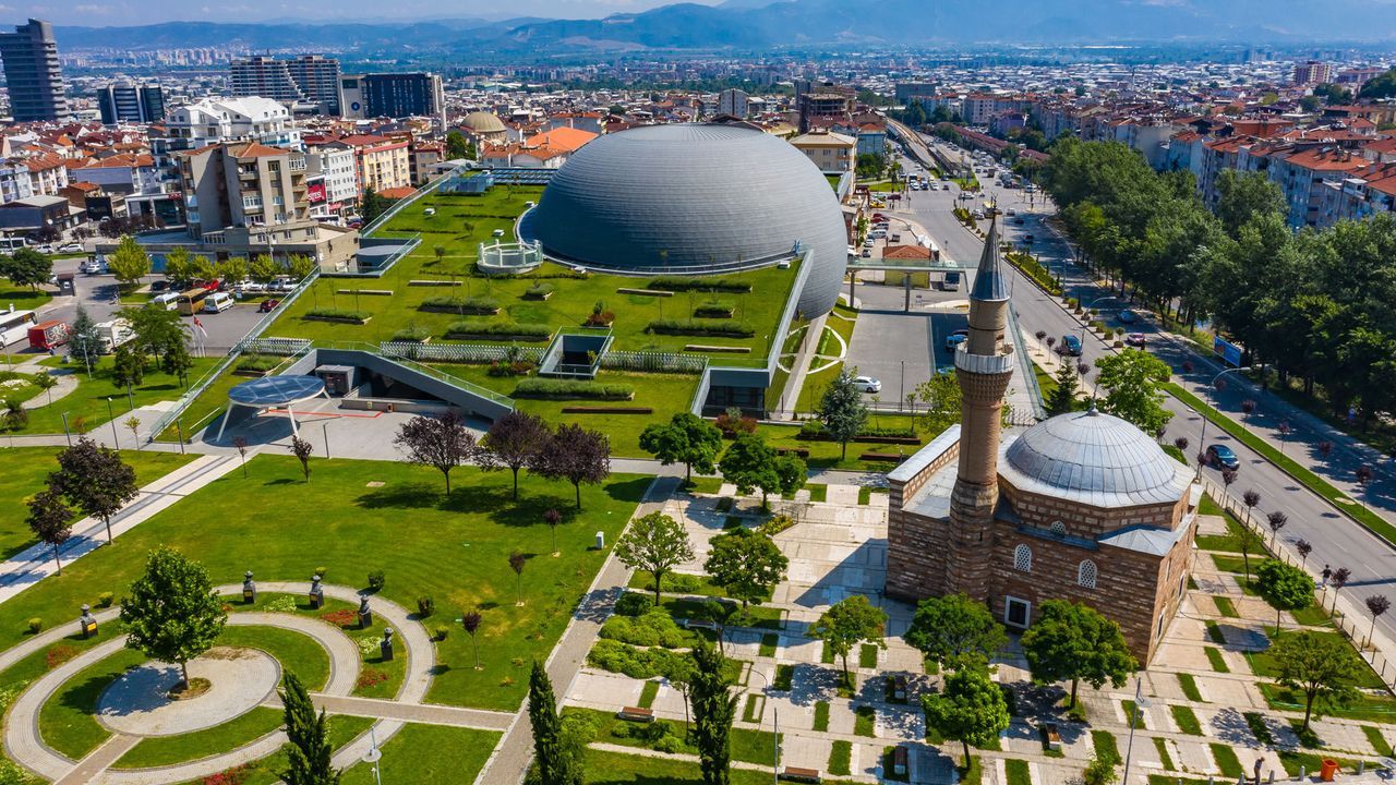 Osmangazi'de mitoloji ve sinema aynı perdede