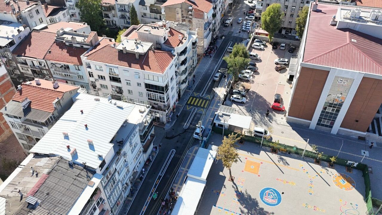Sokaklara Konak Belediyesi'nden güvenli dokunuş